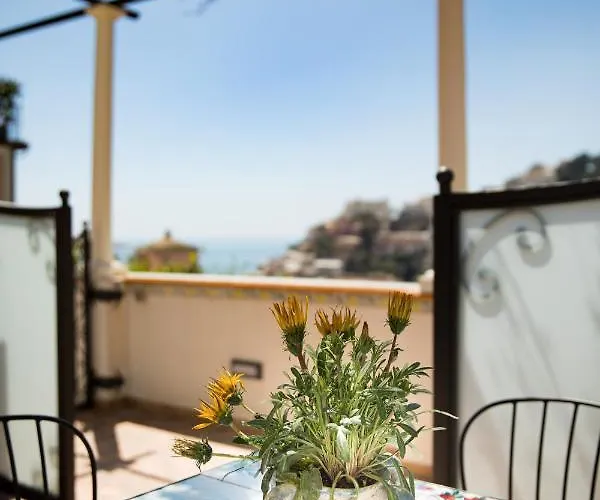 Konukevi Yourhome - Relais Il Sogno Di 3*